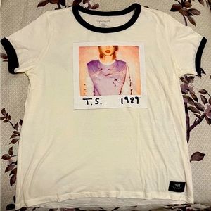 Taylor Swift 1989 Tour Ringer Tee